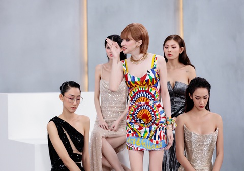 Hương Giang, Thanh Hằng tranh cãi gay gắt khi Mai Ngô vào vòng loại - Ảnh 4. Hương Giang cho rằng Mai Ngô là “tấm bùa hộ mệnh” team Thanh Hằng