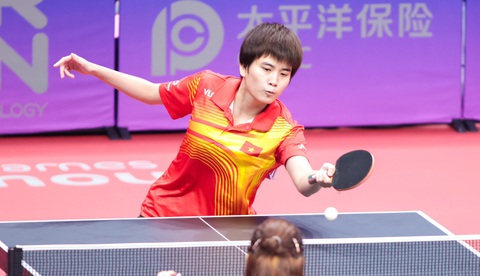 Bóng bàn nam và nữ cùng giành vé vào vòng 16 đội Asiad 19 - Ảnh 1. Diệu Khánh chơi xuất sắc trước đối thủ Mông Cổ - Ảnh: CỤC TDTT