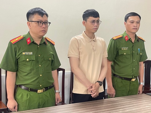 Công an TP.HCM khởi tố 2 nhân viên công ty tham ô 2,3 tỉ đồng - Ảnh 1. Bị can Nguyễn Văn Hênh - Ảnh: C.A.