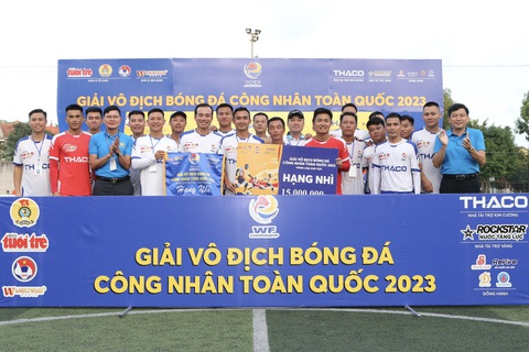 Công đoàn Nghệ An vô địch Giải bóng đá công nhân toàn quốc khu vực 3 - Ảnh 8. Đội bóng Công an nhân dân giành hạng nhì - Ảnh: HOÀNG TÙNG