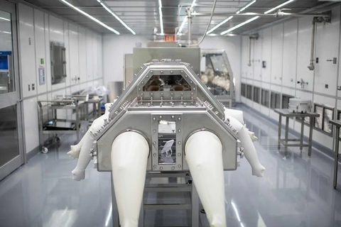 Mẫu vật tiểu hành tinh đầu tiên do NASA mang về Trái đất - Ảnh 2. Trung tâm vũ trụ Johnson của NASA tại thành phố Houston, bang Texas, nơi các mẫu vật sẽ được nghiên cứu - Ảnh: THE NEW YORK TIMES