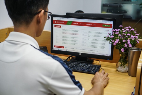 Lộ diện ‘trùm’ mua trái phiếu riêng lẻ, ngân hàng chiếm phần lớn, quỹ 'lép vế' - Ảnh 1. Minh bạch thông tin góp phần thu hút trở lại vào kênh trái phiếu - Ảnh: NGUYỄN HIỀN