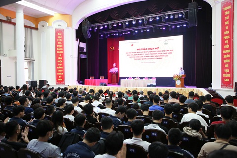 Chưa chú trọng giáo dục STEM ở bậc đại học - Ảnh 1. Hội thảo về STEM do Ban Tuyên giáo Trung ương phối hợp với Đại học Quốc gia Hà Nội tổ chức ngày 26-9 tại Hà Nội - Ảnh: ĐHQGHN