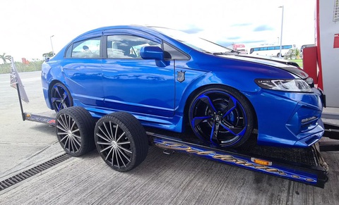 Honda Civic độ lạ: Cửa xoay 360 độ, 'tung bay' như cánh chim, cốp thành dàn loa khủng - Ảnh 1. Honda Civic độ lạ: Cửa xoay 360 độ, 'tung bay' như cánh chim, cốp thành dàn loa khủng - Ảnh 1.