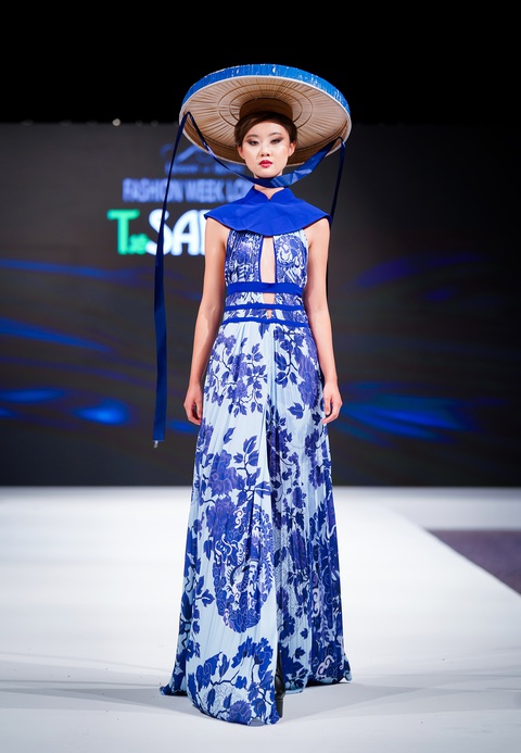 Nhà thiết kế Hồ Trần Dạ Thảo giới thiệu 'di sản Việt' tại London Fashion Week - Ảnh 8. Nhà thiết kế Hồ Trần Dạ Thảo giới thiệu 'di sản Việt' tại London Fashion Week - Ảnh 8.