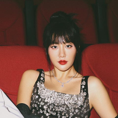 Văn Mai Hương có album Đại minh tinh và ca khúc Mưa tháng sáu thành công - Ảnh: NVCC Văn Mai Hương có album Đại minh tinh và ca khúc Mưa tháng sáu thành công - Ảnh: NVCC