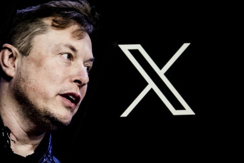 EU cảnh báo Elon Musk khi phát hiện "X" có tỉ lệ thông tin sai cao nhất - Ảnh 1. “Chúng tôi sẽ theo dõi những gì bạn làm”, ủy viên châu Âu cảnh báo Elon Musk sau khi X bị phát hiện có tỉ lệ bài đăng thông tin sai lệch cao nhất - Ảnh: YAHOO NEWS