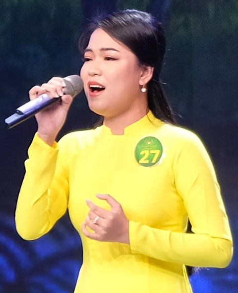 Như Ý trong đêm thi chung kết 2 - Ảnh: LINH ĐOAN Như Ý trong đêm thi chung kết 2 Chuông vàng vọng cổ - Ảnh: LINH ĐOAN