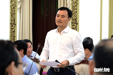 Bộ Giao thông vận tải làm việc với các địa phương về dự án vành đai 3 TP.HCM - Ảnh 2. Ông Bùi Xuân Cường - phó chủ tịch UBND TP.HCM - Ảnh: PHƯƠNG NHI