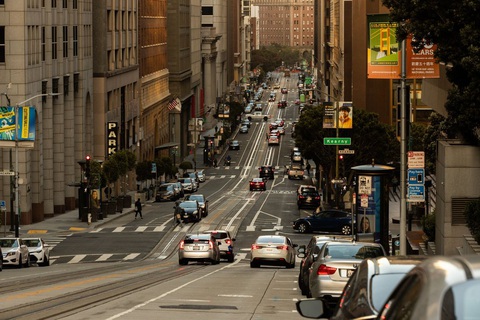 Quan sát các vụ phá sản nhà đất từ đường phố San Francisco - Ảnh 1. Con phố California ở San Francisco, Mỹ - Ảnh: THE WALL STREET JOURNAL