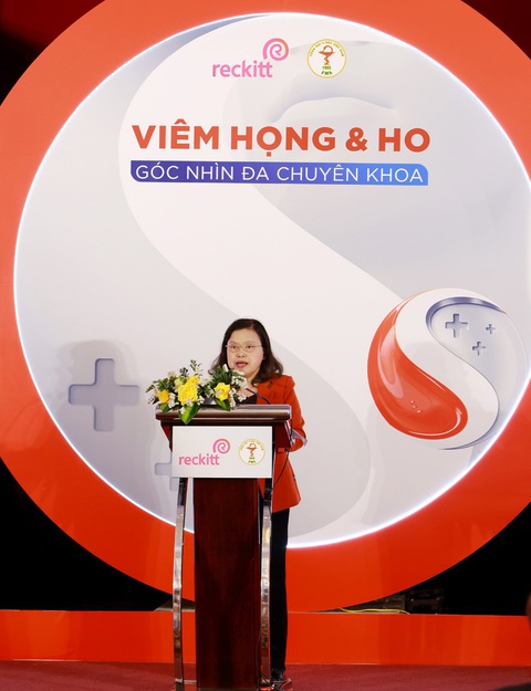 Nâng cao tác động tích cực từ dược sĩ nhà thuốc trong bảo tồn thuốc kháng sinh - Ảnh 1. PGS.TS bác sĩ Nguyễn Thị Xuyên, chủ tịch Tổng Hội Y học Việt Nam cho biết viêm họng và ho là hai triệu chứng bị lạm dụng kháng sinh phổ biến nhất.