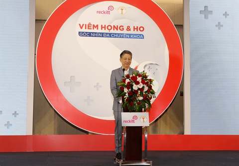 Nâng cao tác động tích cực từ dược sĩ nhà thuốc trong bảo tồn thuốc kháng sinh - Ảnh 3. Ông Sajjapong Saphakkul, tổng giám đốc Reckitt Việt Nam bày tỏ mong muốn đồng hành cùng ngành y tế, góp phần vào công tác bảo tồn kháng sinh với giảm thiểu tình trạng kháng kháng sinh tại Việt Nam.