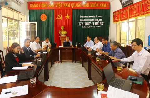 Vụ kế toán biển thủ 3,5 tỉ đồng quỹ COVID-19: Kỷ luật lãnh đạo Mặt trận Tổ quốc tỉnh Gia Lai - Ảnh 1. Ủy ban Kiểm tra Tỉnh ủy Gia Lai đã tổ chức kỳ họp lần thứ 37- Ảnh ĐĂNG VŨ
