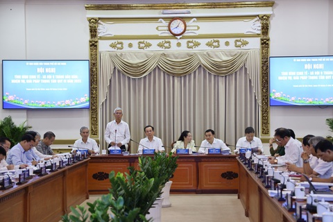 Phó chủ tịch UBND TP.HCM Võ Văn Hoan phát biểu chỉ đạo - Ảnh: TRUNG TÂM BÁO CHÍ