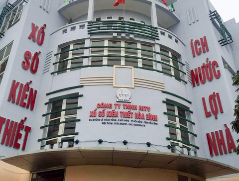 Chủ tịch kiêm giám đốc Công ty xổ số Kiến thiết Hòa Bình bị kỷ luật khiển trách - Ảnh 1. Trụ sở Công ty TNHH MTV Xổ số kiến thiết Hòa Bình - Ảnh: H.BÌNH