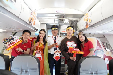 Vietjet mang không khí Tết Trung thu đến với các bạn nhỏ - Ảnh 1. Đón Tết Trung thu ngay trên các chuyến bay của Vietjet