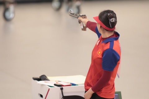 Asiad 19: Xạ thủ Trịnh Thu Vinh hạng 6 nội dung 10m súng hơi - Ảnh 1. Xạ thủ Trịnh Thu Vinh giành hạng 6 nội dung 10m súng hơi nữ - Ảnh: QUÝ LƯỢNG