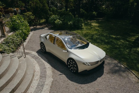 BMW ra mắt concept tương lai làm nền tảng cho 3-Series đời mới cũng như toàn bộ xe điện mới - Ảnh 1. BMW Vision Neue Klasse là tầm nhìn của thương hiệu Đức về kỷ nguyên mới, kỷ nguyên của xe điện - Ảnh: BMW