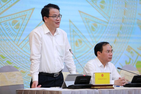Giải ngân đầu tư công 9 tháng cao hơn năm ngoái gần 5 tỉ USD - Ảnh 1. Thứ trưởng Bộ Kế hoạch và Đầu tư Trần Quốc Phương - Ảnh: DANH KHANG