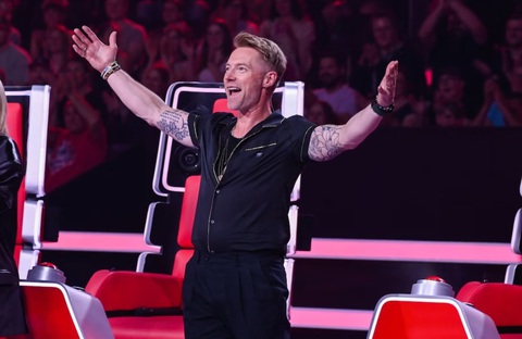 Ronan Keating: "Âm nhạc là cuộc đời, hơi thở của tôi" - Ảnh 3. Sau The Voice Úc năm 2016 và The Voice Kids của Anh năm 2022, Ronan Keating đang làm huấn luyện viên The Voice Đức - Ảnh: ProSieben