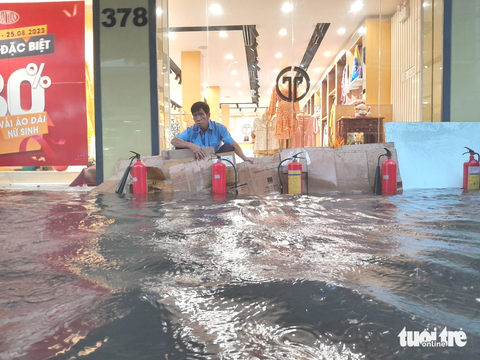Miền Tây cảnh báo ngập lụt do mưa lũ kết hợp triều cường - Ảnh 1. Miền Tây cảnh báo ngập lụt do mưa lũ kết hợp triều cường - Ảnh: CHÍ HẠNH