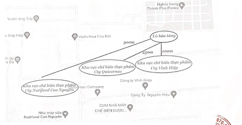 Tỉnh tính đặt nhà hỏa táng cạnh khu sản xuất thực phẩm, doanh nghiệp lo lắng - Ảnh 2. Theo ba doanh nghiệp, vị trí đặt nhà hỏa táng quá gần với khu sản xuất gây ảnh hưởng đến môi trường và việc sản xuất hàng hóa, thực phẩm của họ - (Đồ họa do các doanh nghiệp gởi kèm theo đơn kiến nghị)
