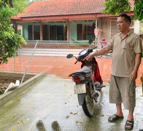 Nguyễn Văn Thơm và hiện trường xảy ra vụ việc dùng súng hơi bắn người tại Bắc Giang - Ảnh: CÔNG AN YÊN THẾ Nguyễn Văn Thơm và hiện trường xảy ra vụ việc dùng súng hơi bắn người tại Bắc Giang - Ảnh: CÔNG AN YÊN THẾ