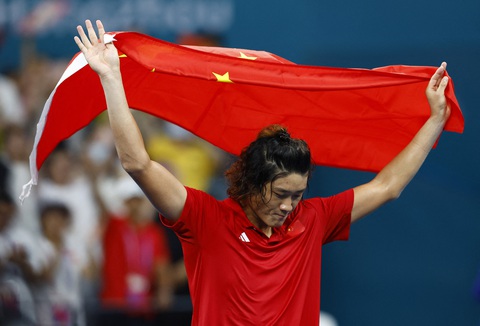 Asiad 19: Số HCV Trung Quốc giành được, gần bằng tổng số HCV của các đoàn còn lại - Ảnh 2. Tay vợt Zhang Zhizhen ăn mừng HCV đơn nam ở Asiad 19 - Ảnh: Reuters