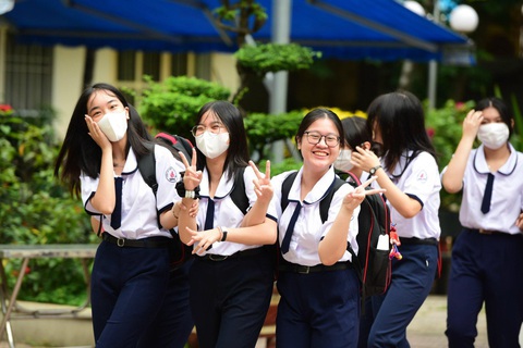 Thời tiết hôm nay 5-9: Ngày khai giảng, miền Trung, miền Nam nắng gián đoạn, miền Bắc nắng đẹp - Ảnh 1. Ngày khai giảng, miền Trung, miền Nam nắng gián đoạn, miền Bắc nắng đẹp - Ảnh: DUYÊN PHAN