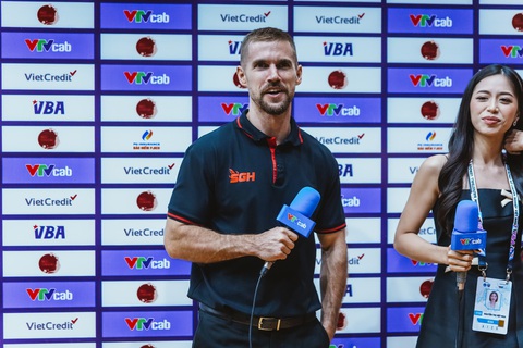 VBA 2023 xác định hai cặp đấu bán kết nhiều duyên nợ - Ảnh 3. HLV Matt Van Pelt của Saigon Heat - Ảnh: VBA