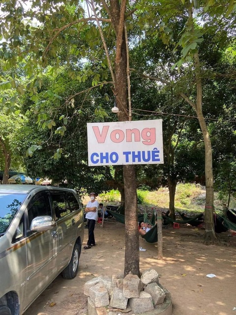 Ảnh vui 5-9: Dịch vụ chỉ có ở rằm tháng 7! - Ảnh 1. Dịch vụ tốt, giá rẻ, bao khỏe!