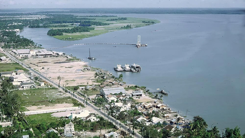 Theo dòng Cổ Chiên - Kỳ 2: Dấu xưa Long Hồ dinh bên bờ Cổ Chiên - Ảnh 2. Cổ Chiên, một chi lưu lớn của dòng Tiền giang, bồi đắp phù sa tươi tốt cho ruộng vườn châu thổ miền Tây Nam Bộ - Ảnh tư liệu