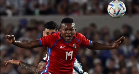 Ngôi sao bóng đá Panama bị bắn chết - Ảnh 1. Trung vệ 26 tuổi Gilberto Hernandez đã bị bắn chết ở thành phố Colon - Ảnh: GETTY