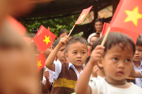 Khai giảng có... tiếng trống trường - Ảnh 5. Những đứa trẻ ngày đầu bước vào năm học mới - Ảnh: B.D
