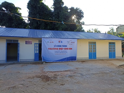 Khánh thành 'Trường đẹp cho em', xây cầu 'Hạnh phúc' cho trẻ vùng cao ngày khai giảng - Ảnh 2. Một 'Trường đẹp cho em' ở tỉnh Điện Biên được khánh thành nhân dịp năm học mới - Hội LHTN Việt Nam
