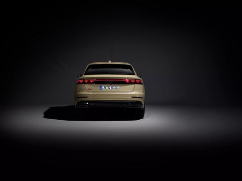 Audi Q8 facelift với đèn ban ngày tự do cho phép người dùng tự thiết kế - Ảnh 5. Audi Q8 facelift với đèn ban ngày tự do cho phép người dùng tự thiết kế - Ảnh 5.