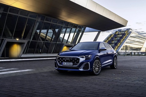 Audi Q8 facelift với đèn ban ngày tự do cho phép người dùng tự thiết kế - Ảnh 1. Audi Q8 facelift có tổng thể giống người tiền nhiệm 5 năm trước, nhưng chi tiết khác biệt một chút - Ảnh: Audi