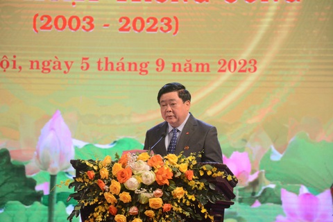 Chủ tịch Hội đồng Lý luận, phê bình văn học nghệ thuật Trung ương Nguyễn Thế Kỷ phát biểu về 20 năm thành lập hội đồng - Ảnh: TRẦN HOÀNG Chủ tịch Hội đồng Lý luận, Phê bình văn học nghệ thuật trung ương Nguyễn Thế Kỷ phát biểu về 20 năm thành lập hội đồng - Ảnh: TRẦN HOÀNG