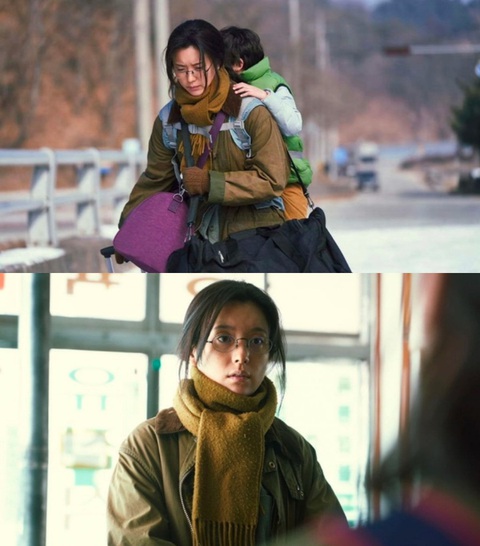 'Mỹ nhân có nụ cười đẹp nhất' Han Hyo Joo tung tạo hình 'rách như cái bang' trong phim mới - Ảnh 1. Tạo hình mẹ đơn thân khắc khổ của Han Hyo Joo trong Moving