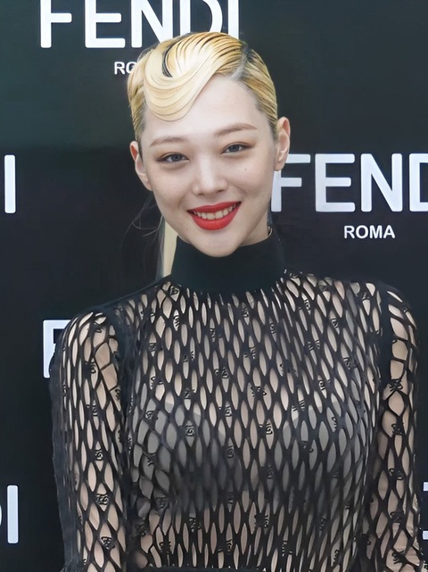 Ngôi sao bạc mệnh Sulli - Ảnh: Tư liệu Ngôi sao bạc mệnh Sulli - Ảnh tư liệu
