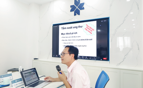 Nên tầm soát những loại bệnh ung thư nào? - Ảnh 1. TS.BS Phạm Nguyên Quý - bác sĩ trưởng, khoa ung thư nội khoa Bệnh viện Trung ương Kyoto Miniren, Nhật Bản - Nguồn: Bernard Healthcare