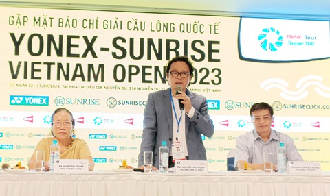 Nguyễn Tiến Minh dự vòng loại giải cầu lông Vietnam Open 2023 - Ảnh 1. Ban tổ chức giới thiệu Giải cầu lông Vietnam Open 2023 - Ảnh: T.P.