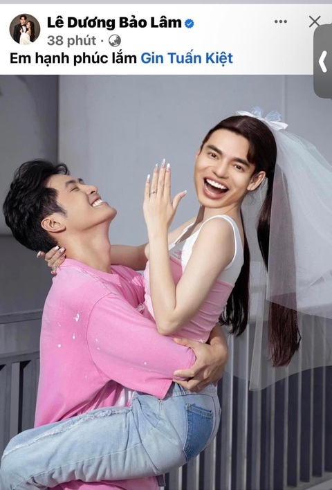 Nghệ sĩ Việt đua nhau chế ảnh 'thế chỗ' Puka, làm vợ Gin Tuấn Kiệt - Ảnh 2. Lê Dương Bảo Lâm mở màn trào lưu chế ảnh cầu hôn của cặp đôi sau khi vui mừng vì sắp được làm MC đám cưới