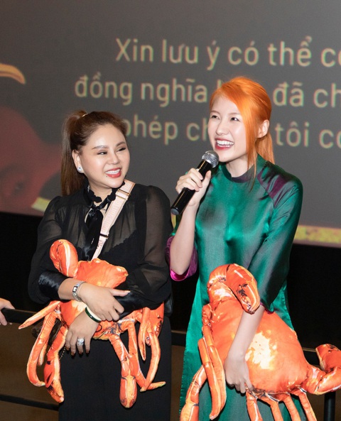 3 nàng thơ 'Em và Trịnh' cùng tranh giải Cánh diều vàng 2023 - Ảnh 2. Tưởng chừng đã làm lành sau Nhà bà Nữ, Lê Giang và Huỳnh Uyển Ân lại cạnh tranh nhau tại Cánh diều vàng 2023.