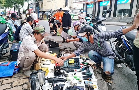 Dân săn đồ vỉa hè hay nhắm đến đồ điện Dân săn đồ vỉa hè hay nhắm đến đồ điện