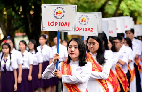 Học sinh Trường THPT Nguyễn Thị Minh Khai (quận 3, TP.HCM) trong lễ khai giảng sáng 5-9 - Ảnh: DUYÊN PHAN Học sinh Trường THPT Nguyễn Thị Minh Khai (quận 3, TP.HCM) trong lễ khai giảng sáng 5-9 - Ảnh: DUYÊN PHAN