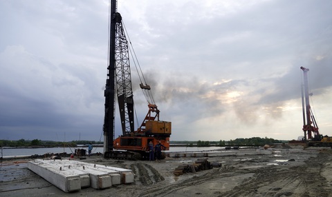 Làm gì để logistics vùng Đông Nam Bộ phát triển? - Ảnh 4. Thi công cầu Phước An nối Bà Rịa - Vũng Tàu với Đồng Nai cũng là một thành tố quan trọng để logistics vùng Đông Nam Bộ phát triển - Ảnh: ĐÔNG HÀ