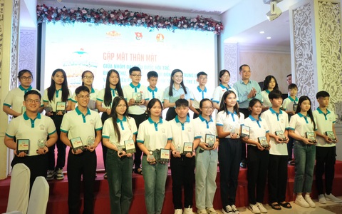 Nhóm đại biểu Quốc hội trẻ gặp mặt 263 bạn nhỏ 'đại biểu Quốc hội' giả định - Ảnh 3. 263 em thiếu nhi sẽ tham dự phiên họp giả định "Quốc hội trẻ em" lần thứ nhất, năm 2023 - Ảnh: HÀ THANH