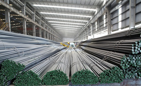 Doanh nghiệp thép vẫn còn nhiều thách thức đến cuối năm - Ảnh: T.L Doanh nghiệp thép vẫn còn nhiều thách thức đến cuối năm - Ảnh: T.L