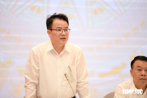 Thứ trưởng Công Thương nói việc Samsung có thể 'hồi sức' xuất khẩu nhờ tung mẫu điện thoại mới - Ảnh 1. Thứ trưởng Trần Quốc Phương thông tin về việc thực hiện mục tiêu tăng trưởng và xuất khẩu - Ảnh: NAM TRẦN